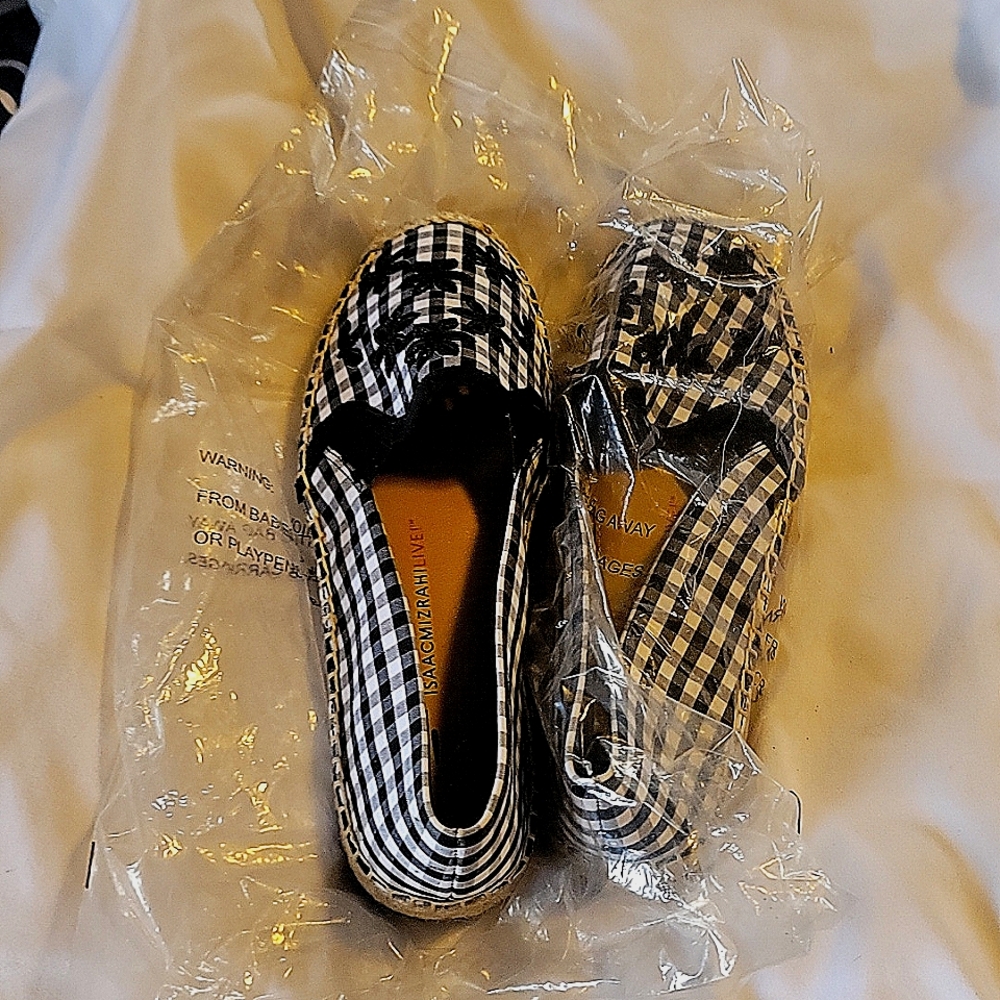 New size 6M Isaac Mizahiliven!